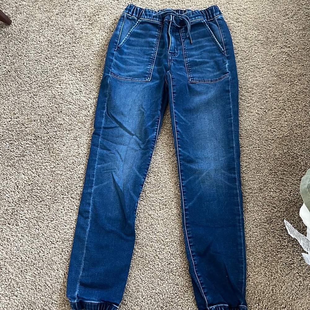 American Eagle Stretchy Jeans